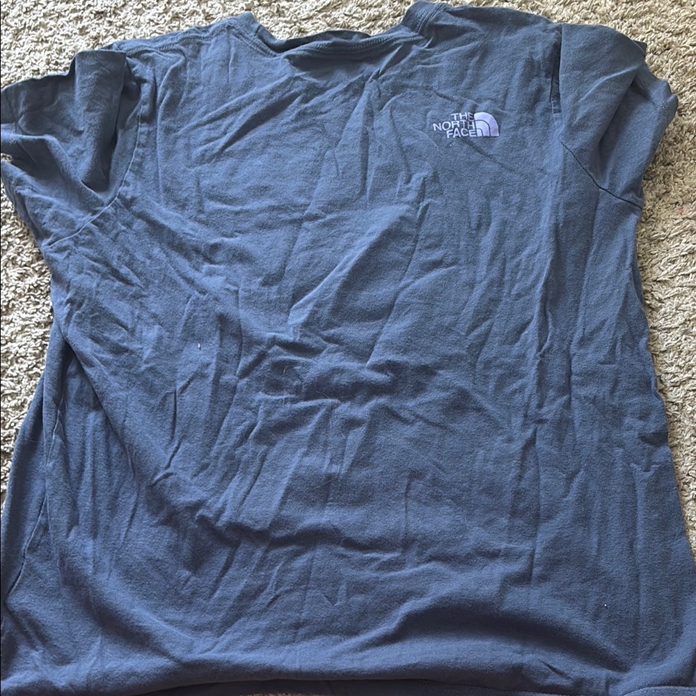 The North Face Navy T-Shirt with Lavender Graphic - Picture 2 of 2